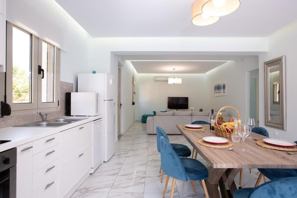 Villa Vera - With Private Heated Pool & Jacuzzi Pangalochori Dış mekan fotoğraf